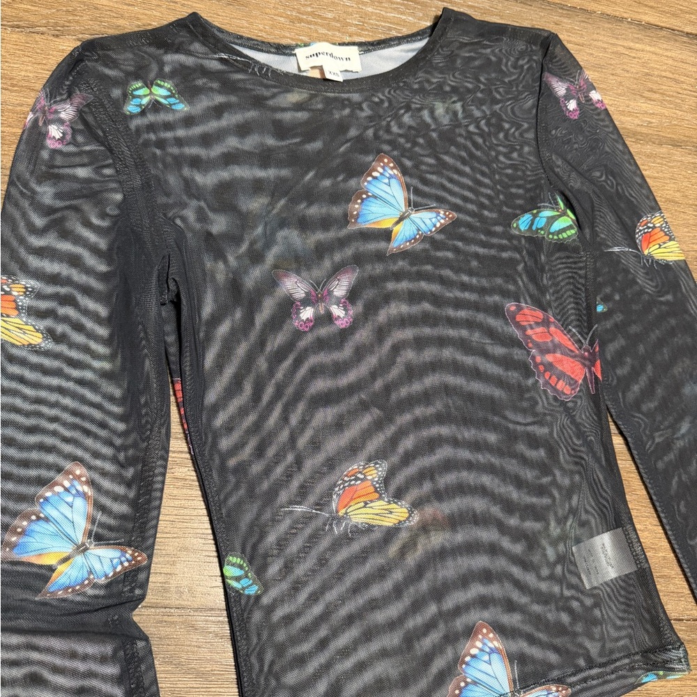 Superdown Butterfly Top - Picture 4 of 7